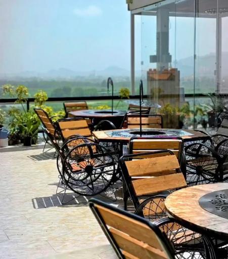 عکس کافه رستوران آر اس لانژ | RS Lounge